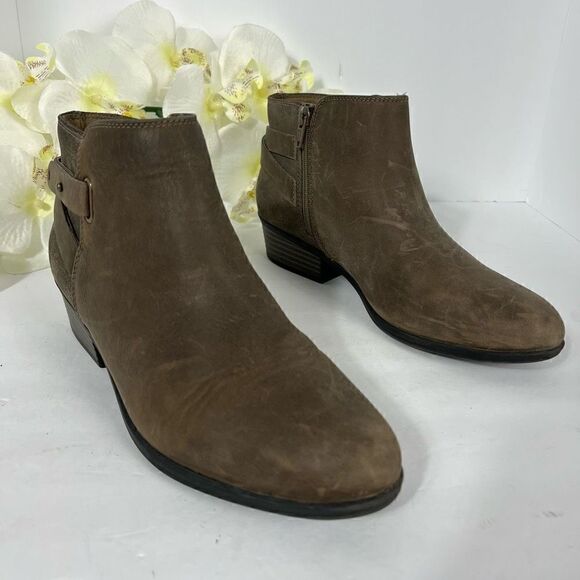 Clarks Addiy Gladys Boot Womens Size 8 Taupe - Picture 1 of 14